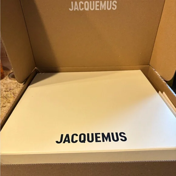 Jacquemus The Rond Carré clutch - Picture 11 of 12